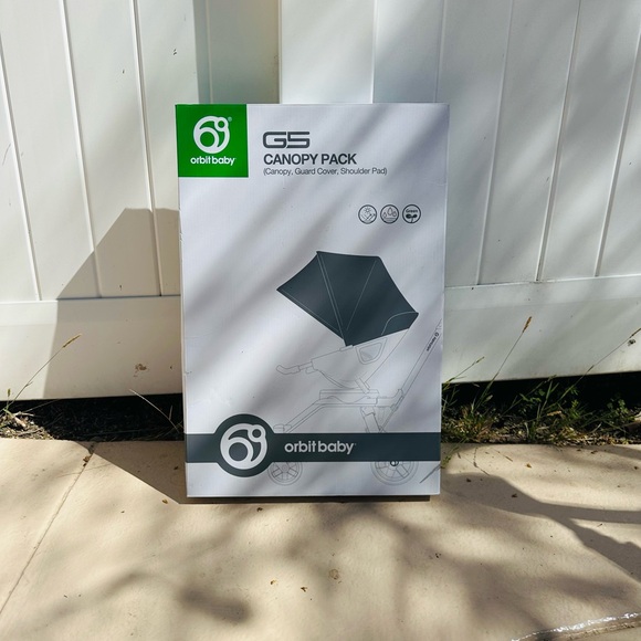 G5 Stroller Canopy in Burgundy. - Picture 2 of 3